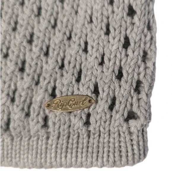 Rip Curl Women's Loose‎ Knit Boho Beanie Winter Hat Gray Metal Logo Tag One Size - Picture 2 of 4